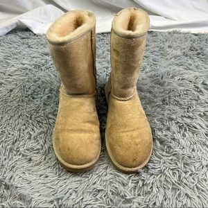 UGG Classic Short Boots 7